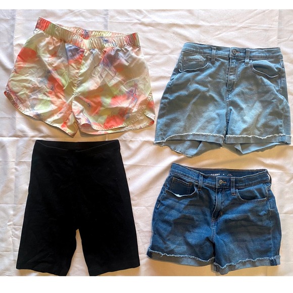XXL Bundle Old Navy Denim Shorts Size 16/18‎ teen - Picture 1 of 9